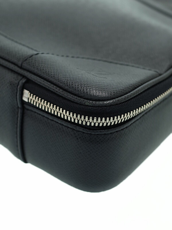 LOUIS VUITTON】ルイヴィトン『タイガ ポルト オルディナトゥール