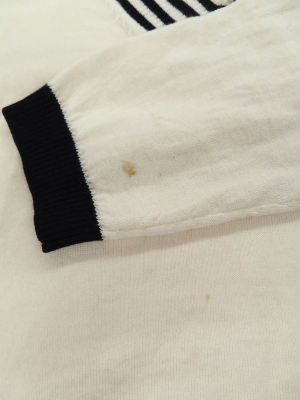 GUCCI】【ビー（ハチ）Vネックウールニット】【イタリア製】【トップス