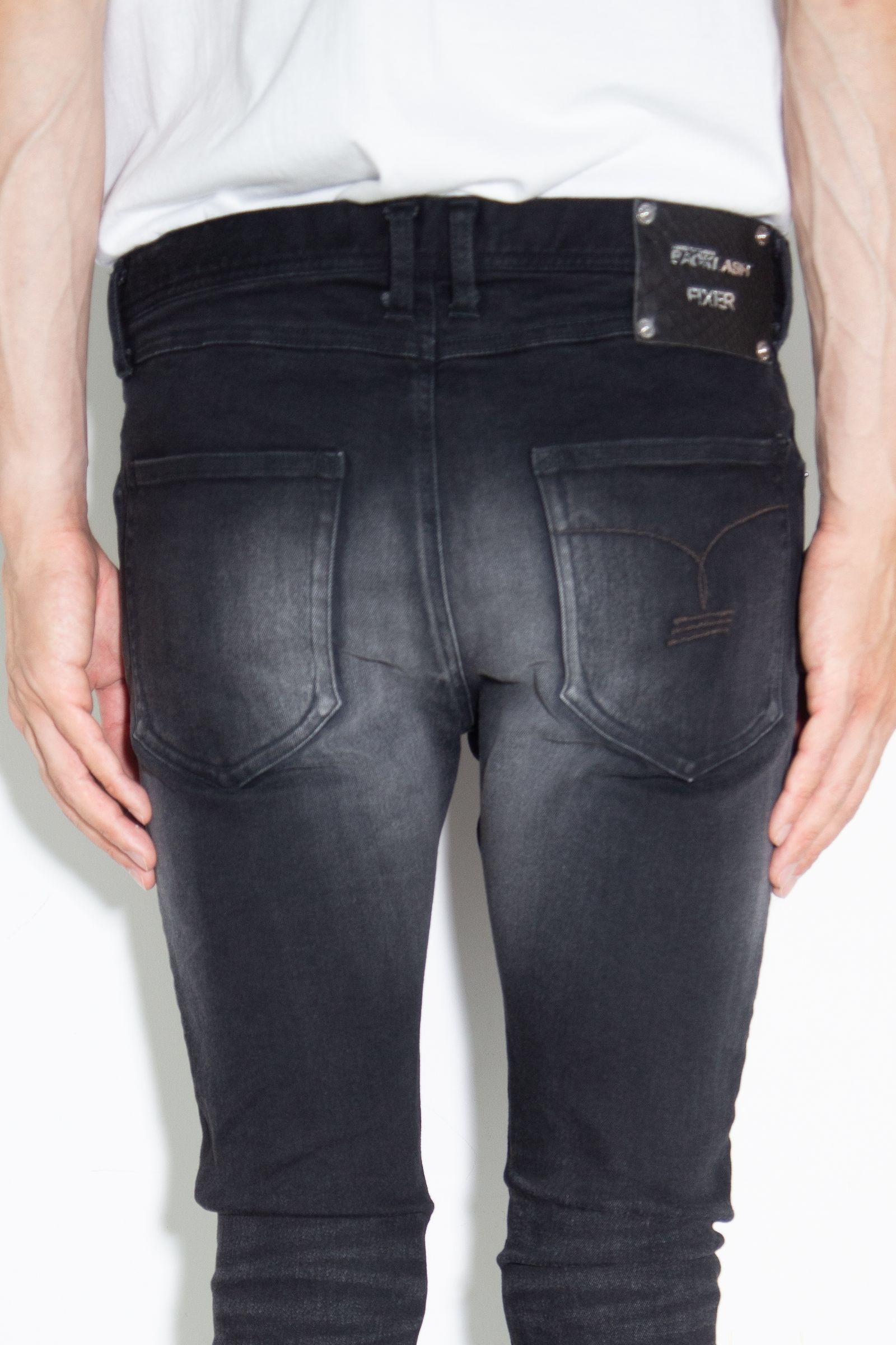 ISAMU KATAYAMA BACKLASH - FIXERコラボ ストレッチブラックデニム