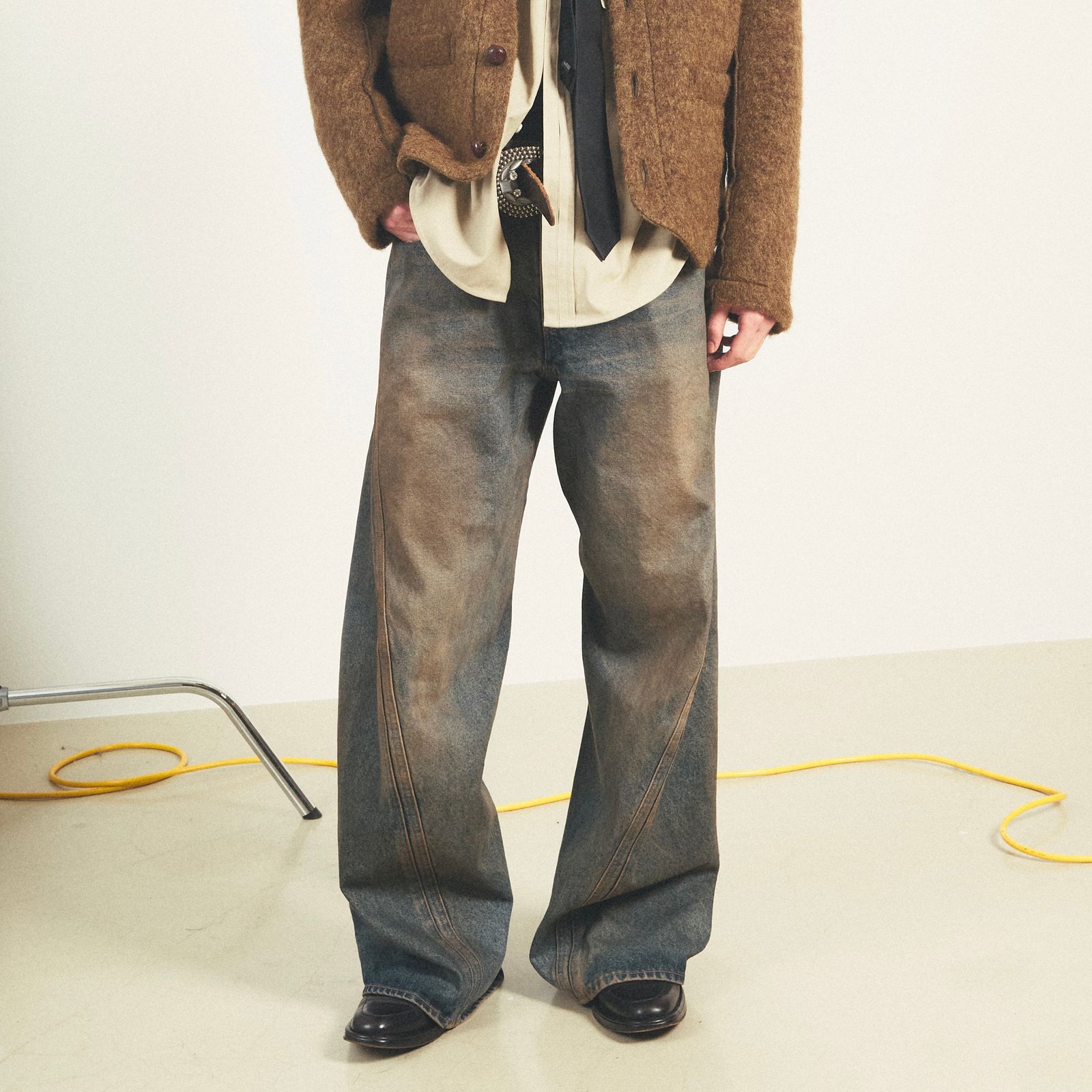 NVRFRGT - 【残りわずか】3D Twisted Wide Leg Jeans | ACRMTSM ONLINE