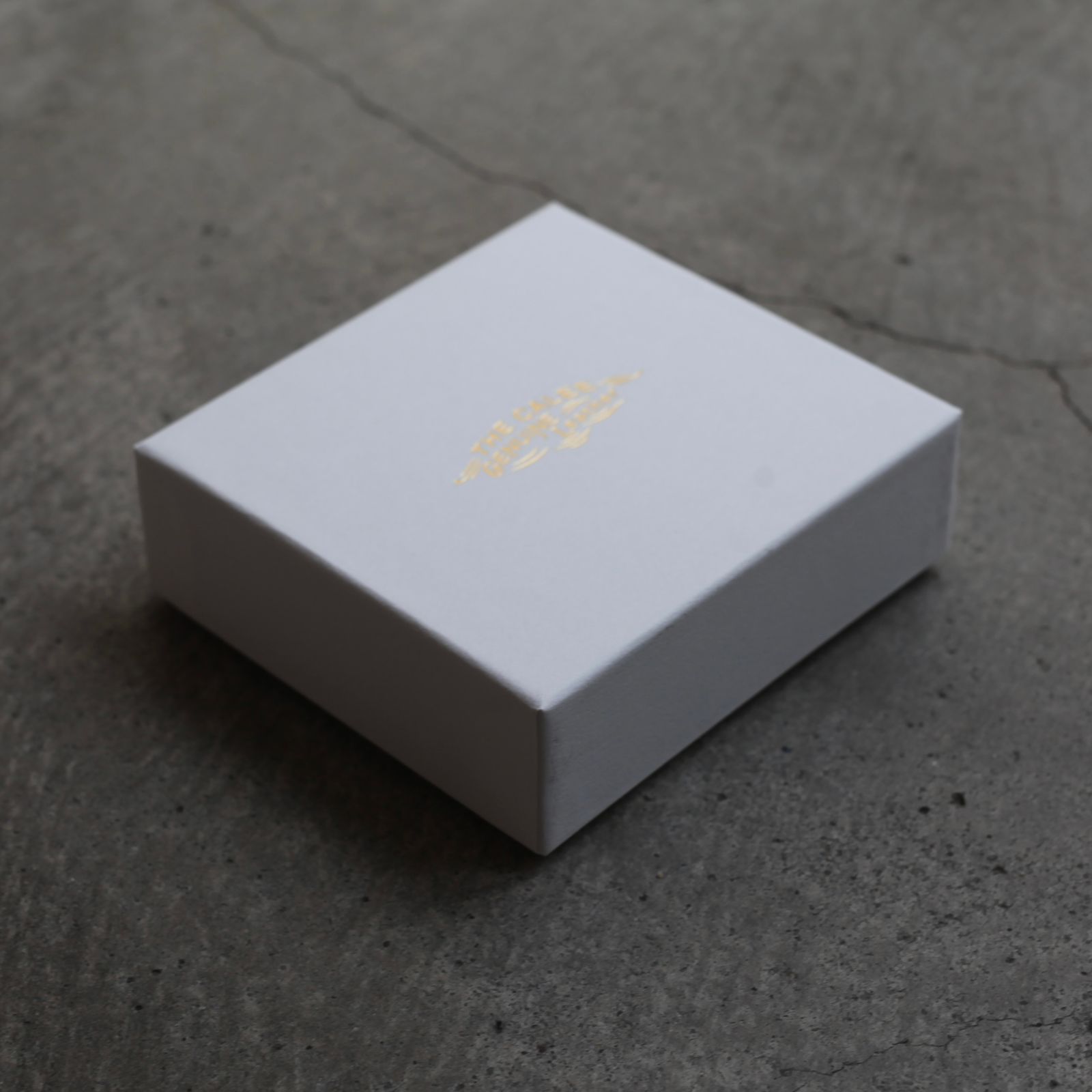 CALEE - 【残りわずか】Round & Pyramid Studs Leather Short Key Ring