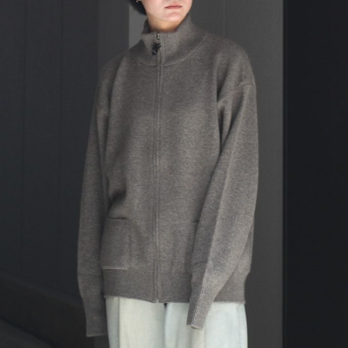 HERILL - 【再販売通知受付可能】Goldencash Zip Up Sweater | ACRMTSM