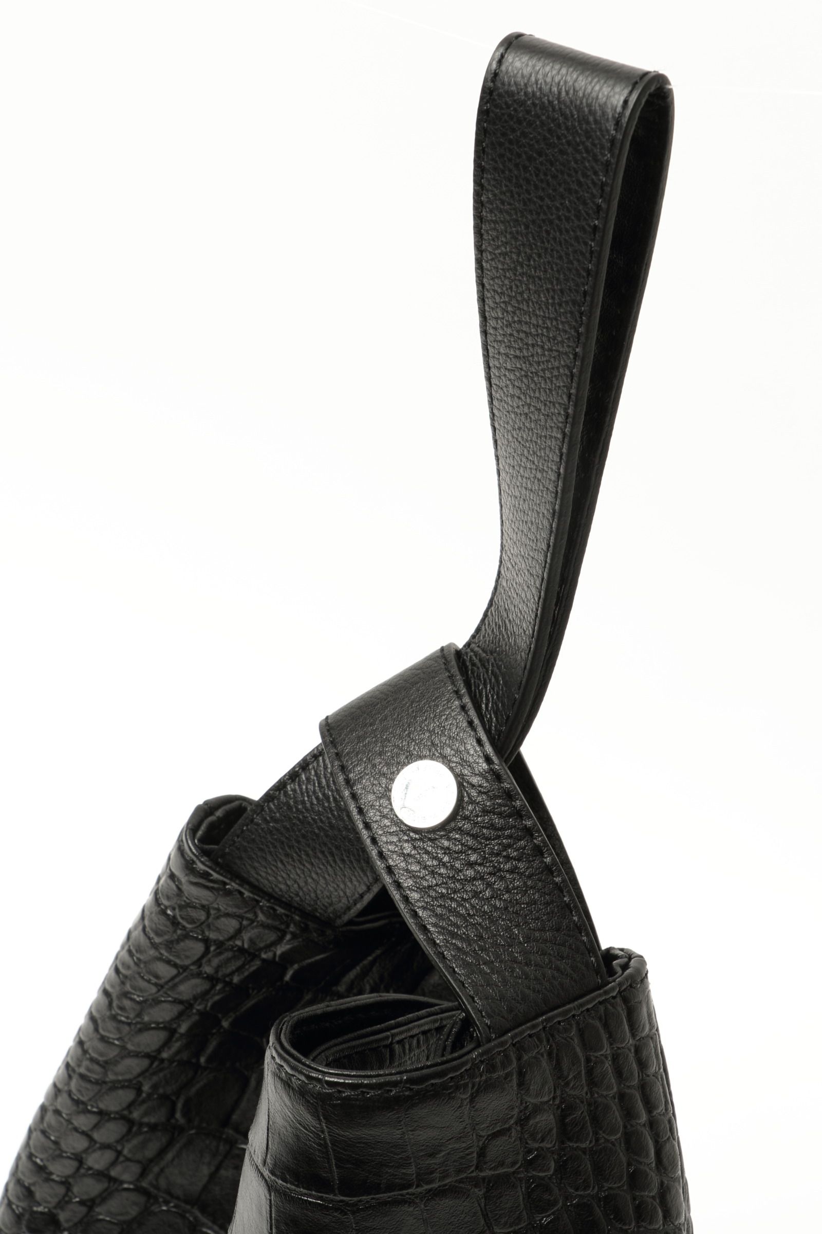 PELLE MORBIDA - クロコ型押し x シュリンクレザー ハンドルバッグ