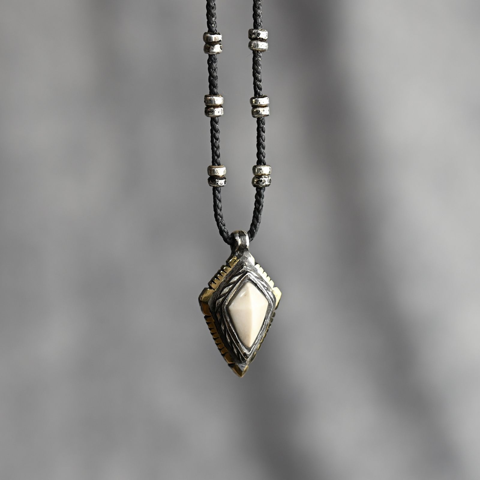 JUN UEZONO BLOW - ジュンウエゾノ ブロウ | 正規通販 chord online