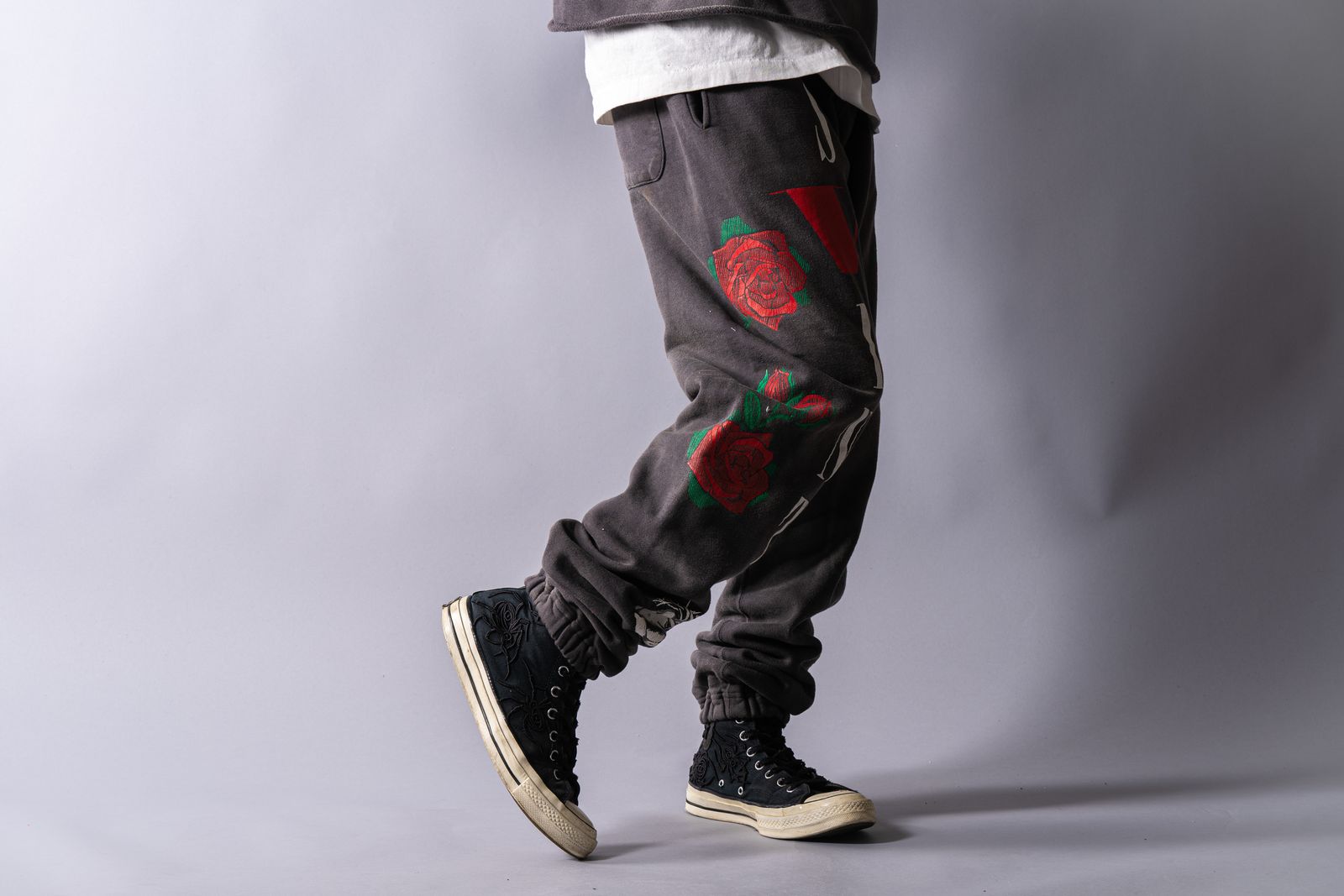 SAINT Mxxxxxx x VLONE | Confidence