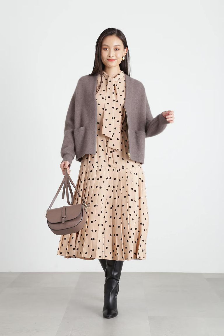 PINKY&DIANNE - ランダムドットプリーツワンピース (ベージュ