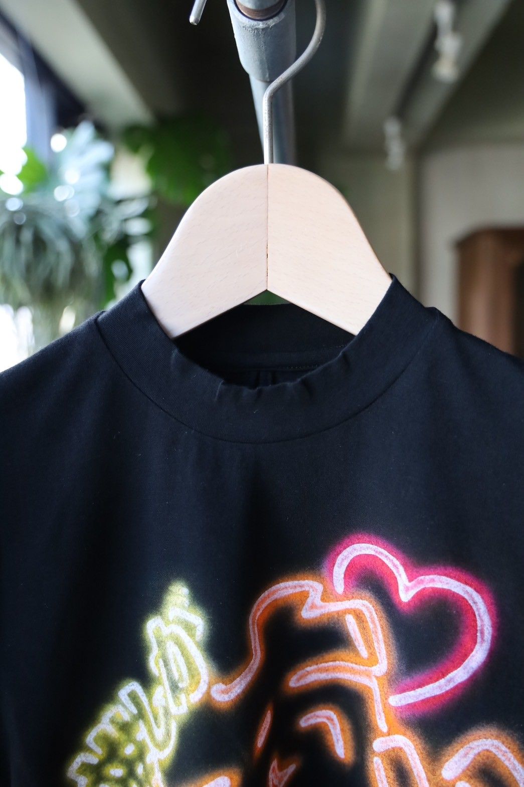 doublet - doublet 25SS ダブレットTシャツFAN–SERVICE NEON PAINT T