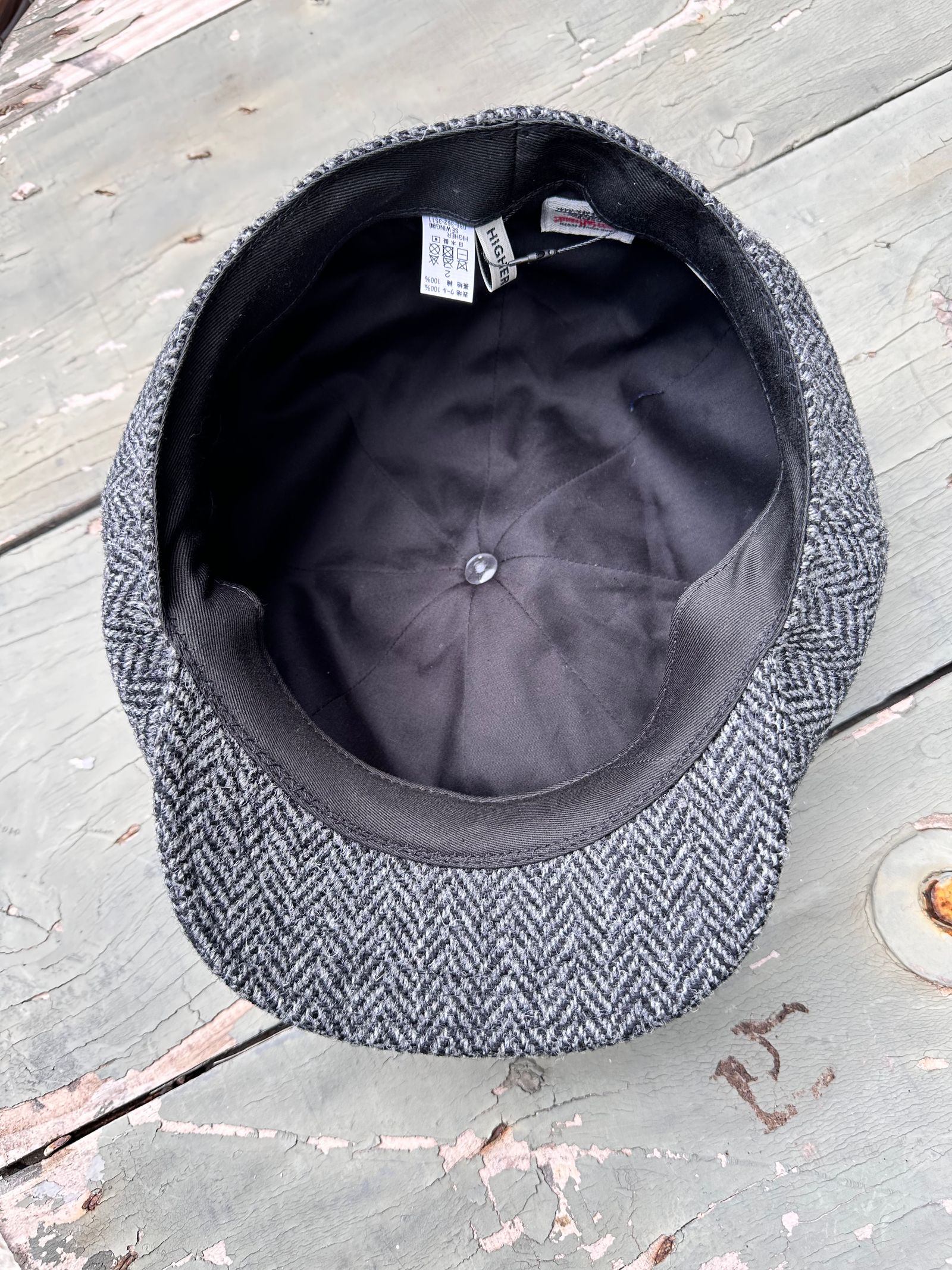 HIGHER - ハリスツイードへリンボーンキャスケット / グレー | NARO