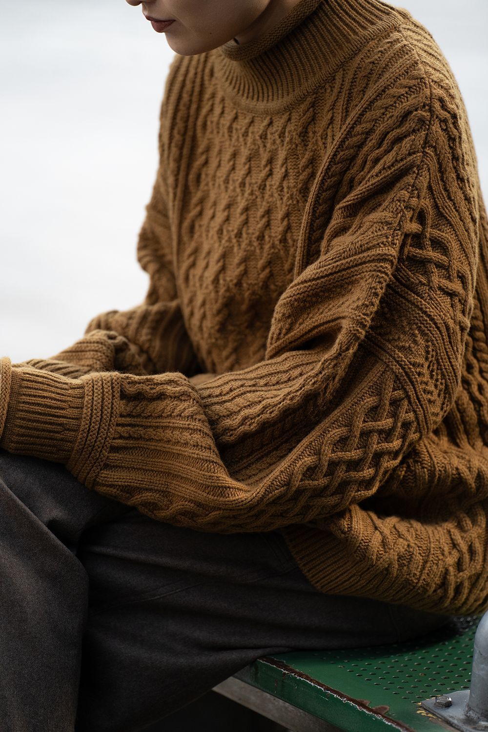 YASHIKI - 【ラスト1点】Banka Curl High Neck Knit(OATMEAL) | Salty