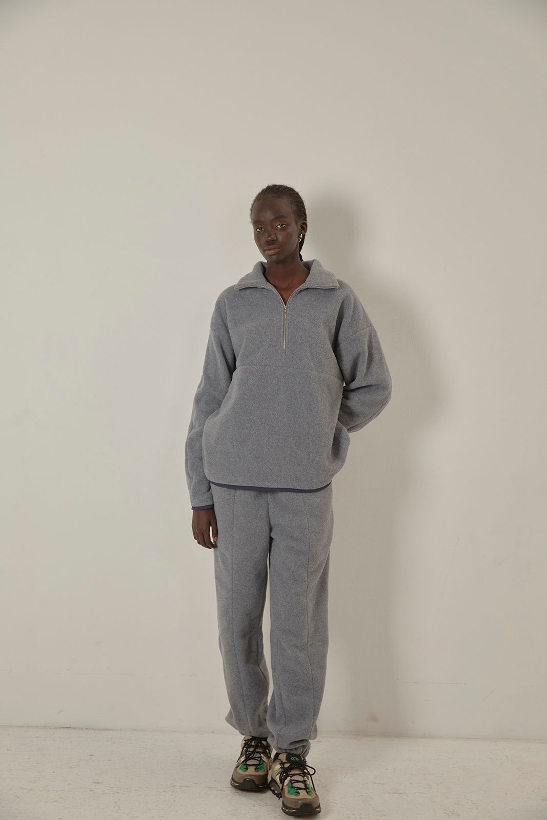 CAVEZA ROSSO - ハーフジップフリースプルオーバー (グレー) | Sir