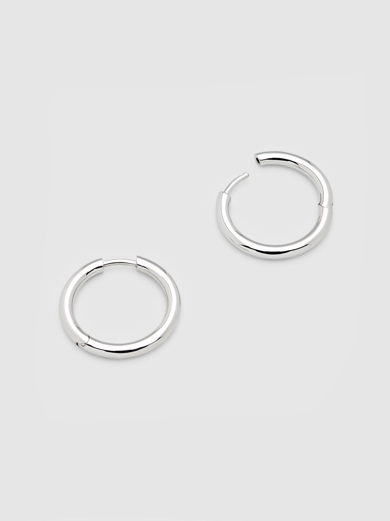 TOMWOOD - 【両耳用】クラシック フープ ピアス M / Classic Hoop