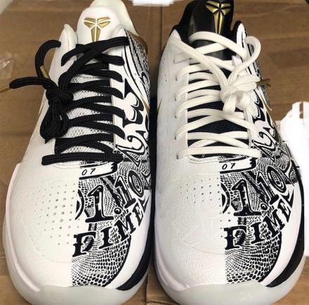 国内8月26日発売予定】ナイキ コービー 5 プロトロ 1/2 