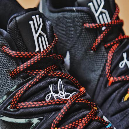 国内5月1日発売予定】ナイキ カイリー 5 EP 