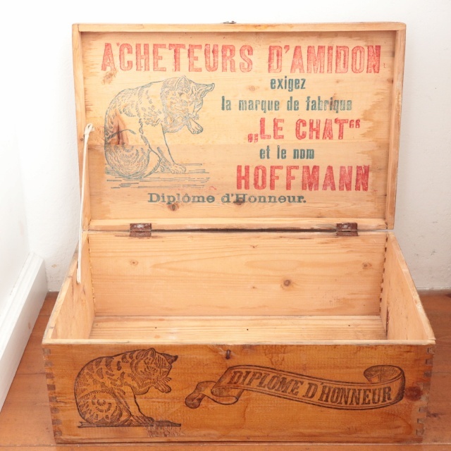 アンティーク ネコ 木箱 LE CHAT HOFFMANN