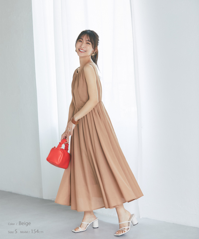 ギャザーフレアノースリーブワンピース