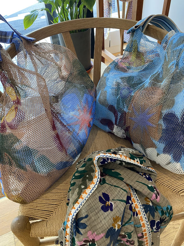 メッシュバッグ トライアングル型(小）インポーチ付き 『チボリ公園の