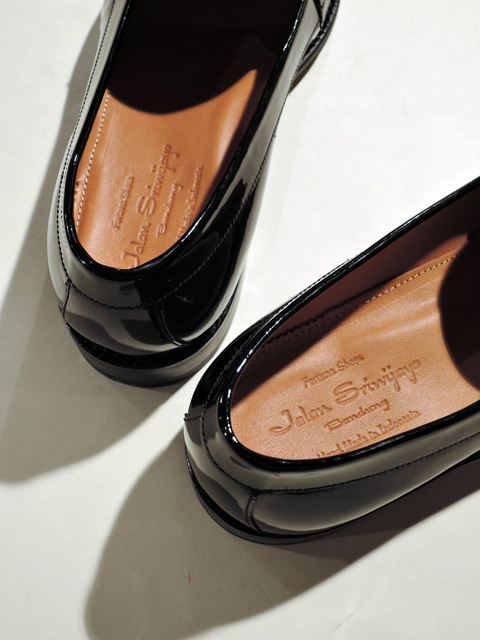 JALAN SRIWIJAYA ( ジャランスリワヤ） 98324 COIN LOAFERS コイン