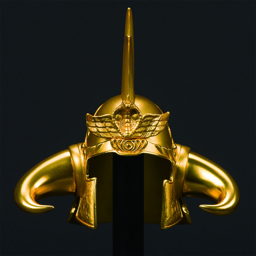 北斗の拳 “拳王兜”純金版（1/4スケール）
