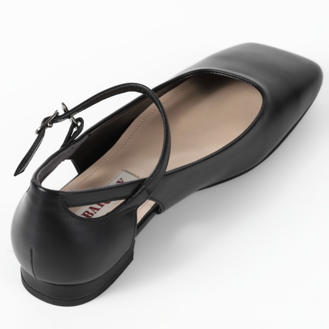 OUTLET】BARCLAY（バークレー）ワイドスクエアストラップパンプス