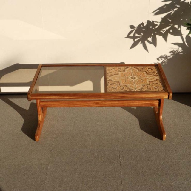 タイル、ガラス、チーク。 ジープランG-PLANのコーヒーテーブル