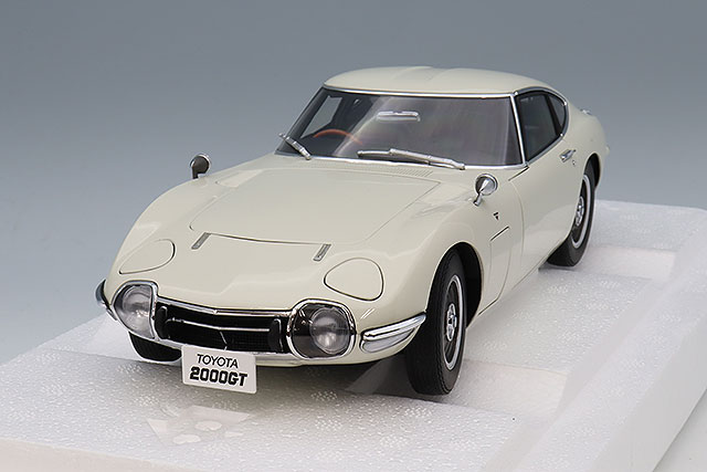 オートアート コンポジット 1/18 トヨタ セリカ リフトバック 2000GT