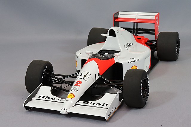 オートアート コンポジット 1/18 マクラーレン ホンダ MP4/6 1991 F1