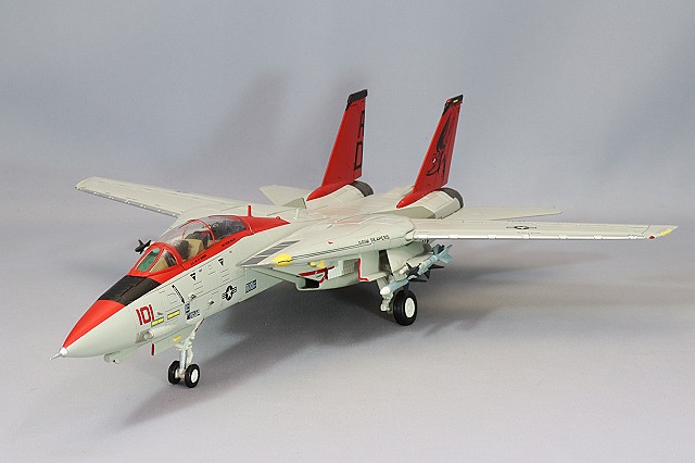 ホビーマスター 1/72 F-16C アメリカ空軍 サンダーバーズ ウォーバーズ