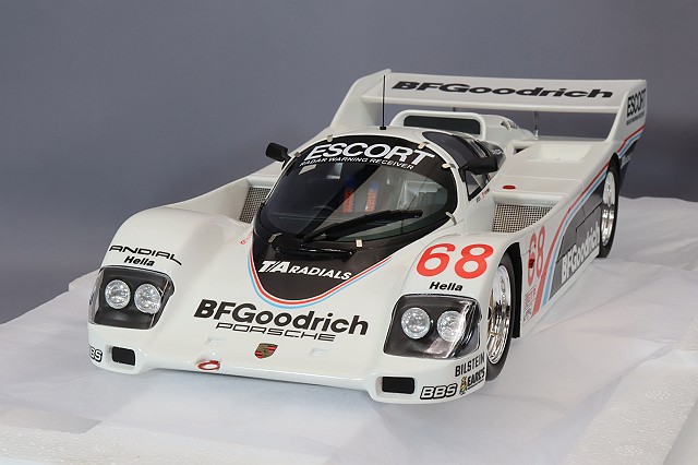 期間限定セール】 TOP SPEED 1/18 ポルシェ 935/77 