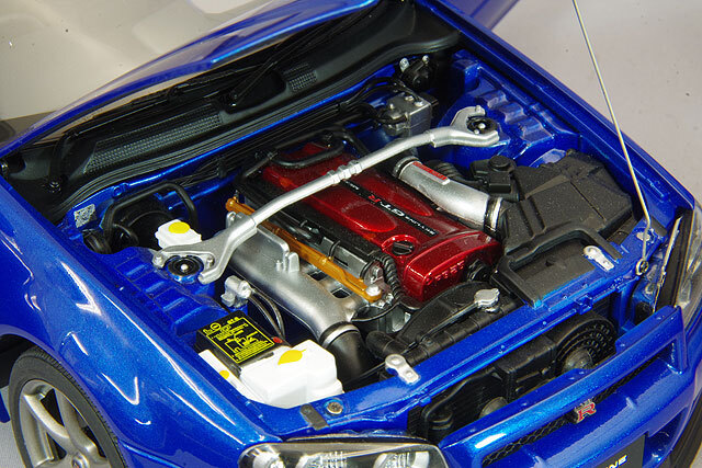 オートアート コンポジット 1/18 日産 スカイライン GT-R (R34) V