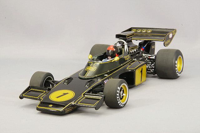 オートアート コンポジット 1/18 ロータス 72E 1973 F1 #1 E