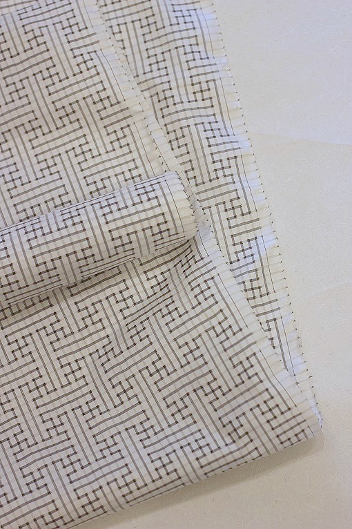 本場大島紬/白大島 秋名バラ柄 手織り