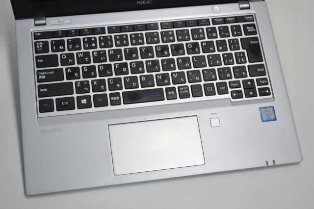 12.5型 NEC VersaPro VKM17/B-3 Core i5 8350U M.2SSD256G メモリ8G