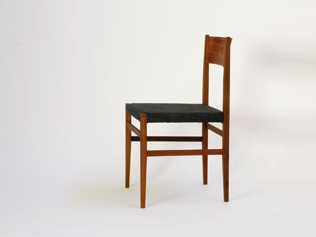 menuサイドチェア 宮崎椅子製作所／阿久津宏