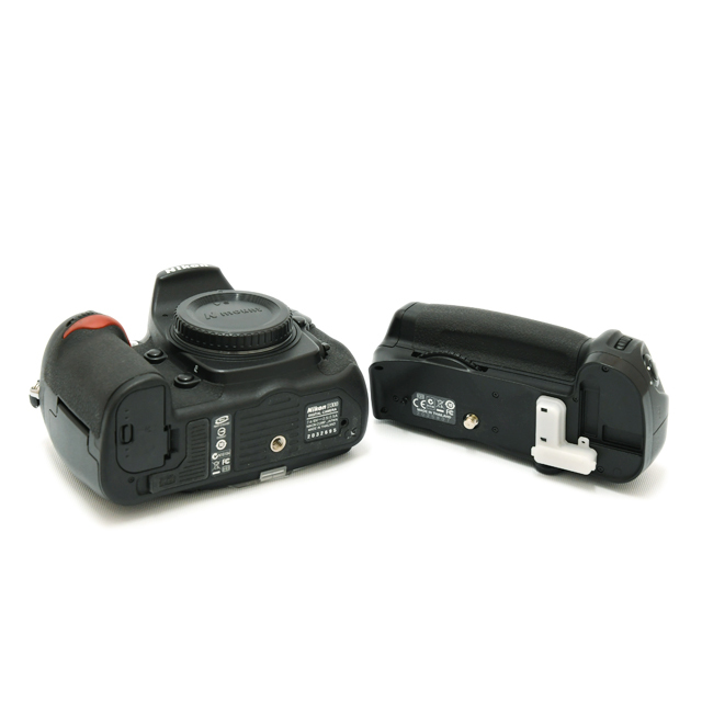 中古】ニコン デジタル一眼 D300 ・ バッテリーグリップ MB-D10【B】