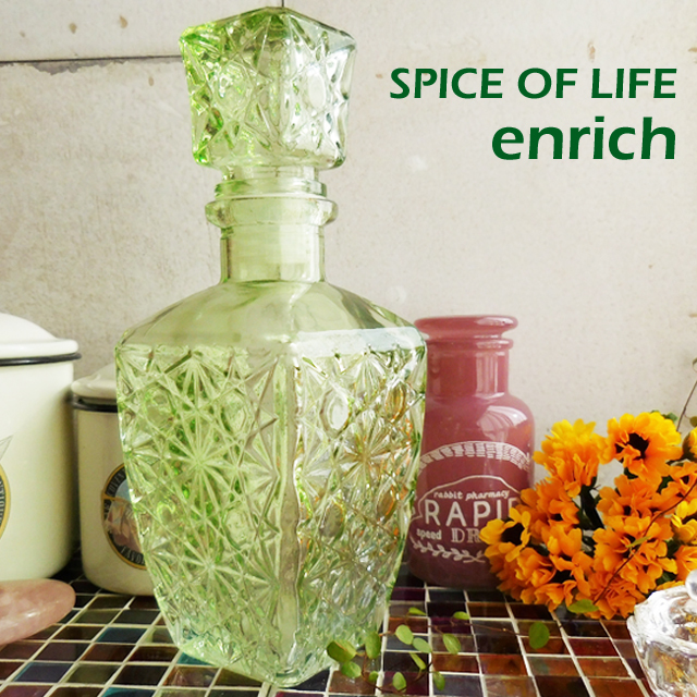 SPICE スパイス enrich 蓋つきボトル グリーン ガラス レトロ