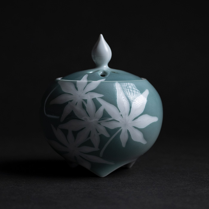 茶道具 | 染付香炉「萩」(AH-241) 作家「本多亜弥」