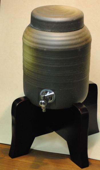 送料無料 焼酎サーバー 備前吹焼酎サーバー台付 2.4L 地酒みゆきや