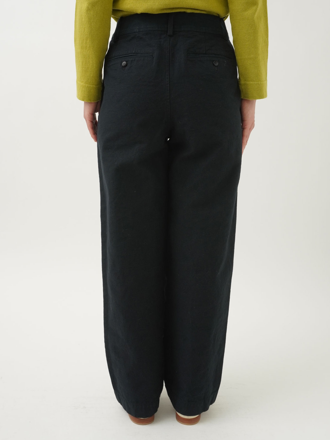 ラフィバックチノストレートパンツ