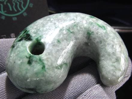 ☆特大！勾玉☆秘蔵放出！限定1点のみ☆世界最古の翡翠「糸魚川翡翠