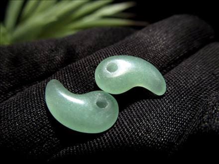 ☆アベンチュリン勾玉(まがたま)天然石☆