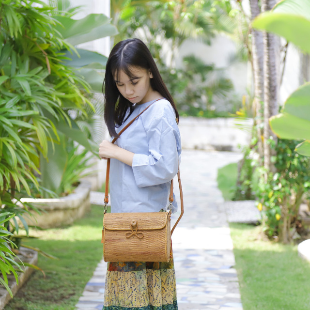 アタショルダーバッグ かぶせ蓋付き (NAB675) Rosily(ロージリー) バリ