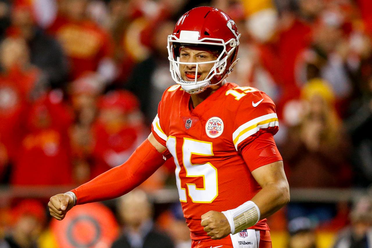 アメフト】『NFL2019カラー写真名鑑』で話題の超新星たち「ライジング