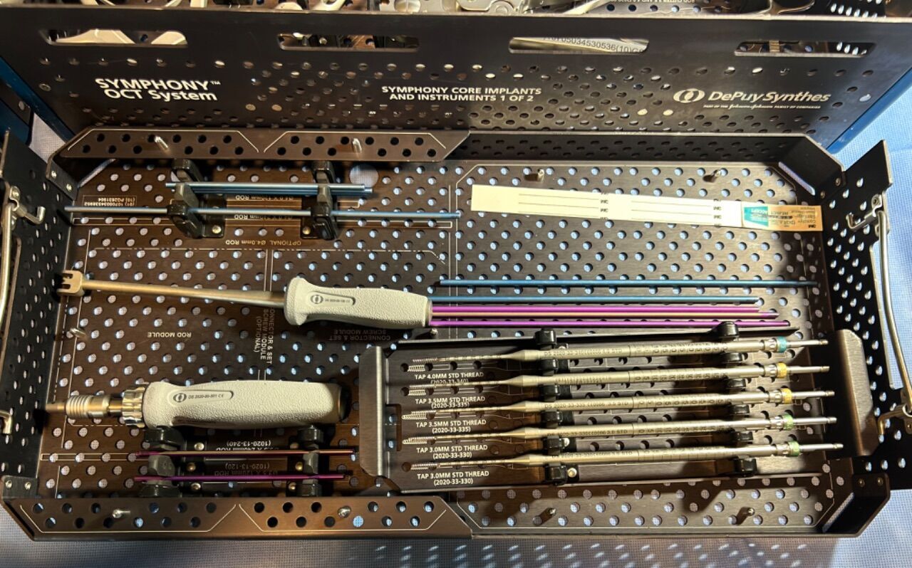 Used DEPUYSPINE Depuy Synthes Spine ref 279792109 Symphony Core