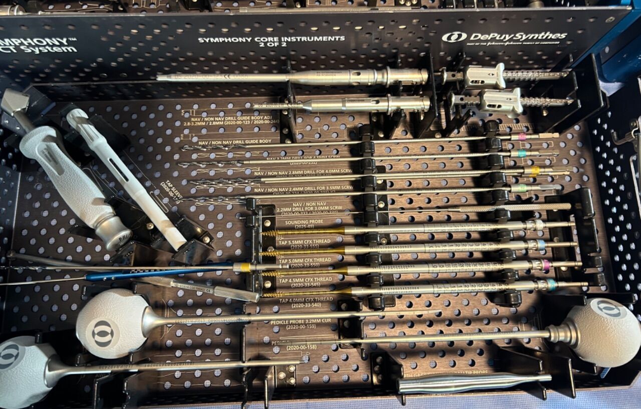 Used DEPUYSPINE Depuy Synthes Spine ref 279792109 Symphony Core