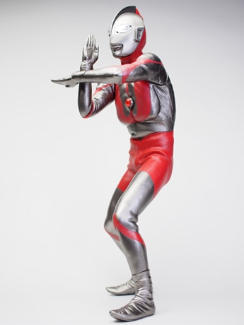 浅草花やしきがウルトラマンとコラボ ブルマァクとCCP製の限定ソフビも