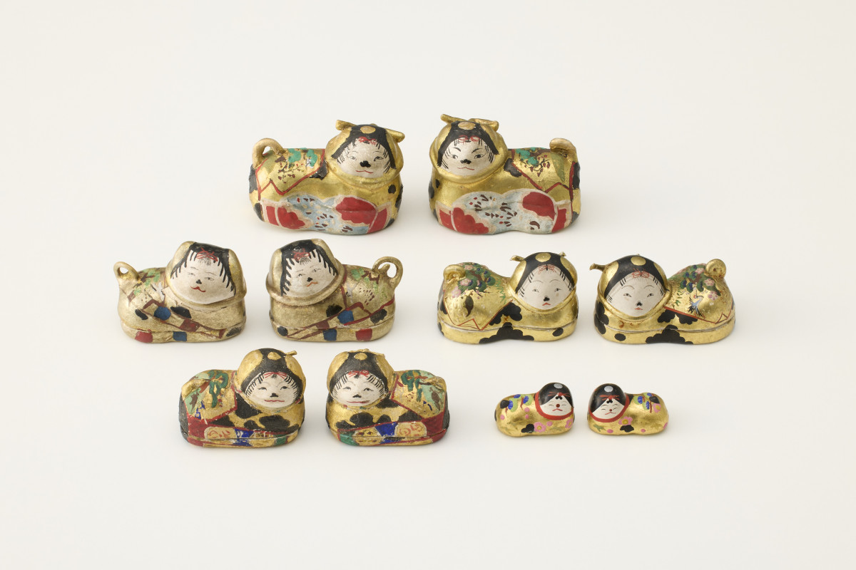 犬筥のミニチュア（江戸時代後期～明治時代）＝表参道で「ひな道具