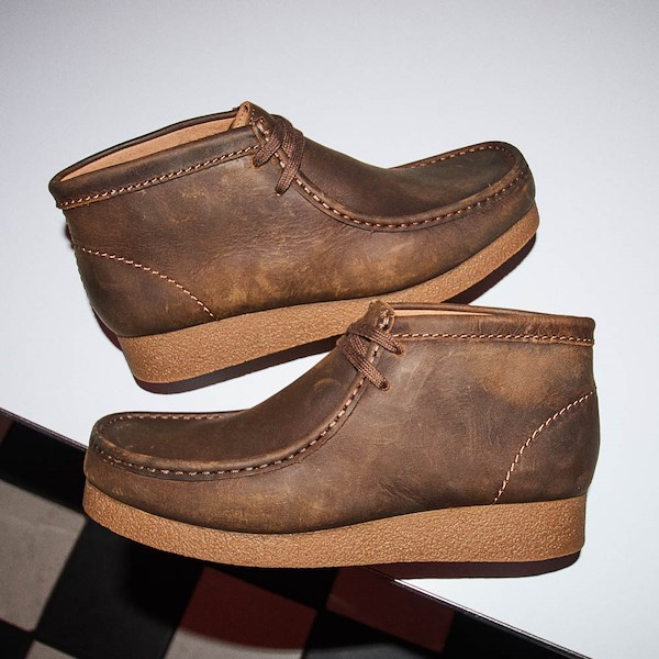 Mens Clarks Wallabee EVO Chukka Boot - Beeswax | Journeys