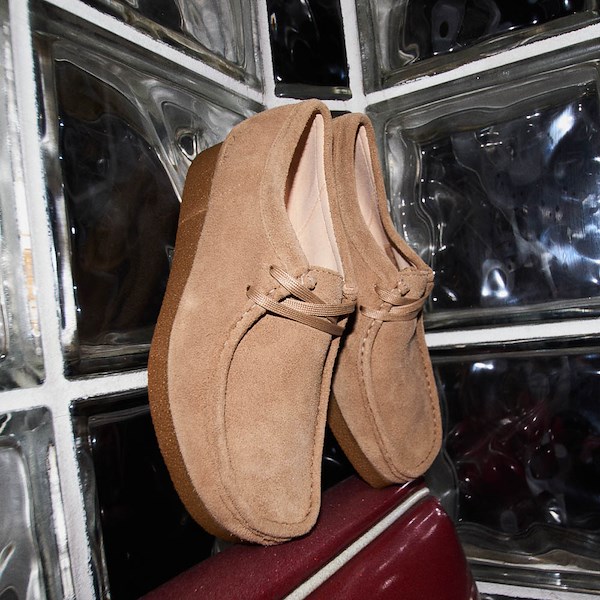 Womens Clarks Wallabee EVO LO Casual Shoe - Dark Sand | Journeys