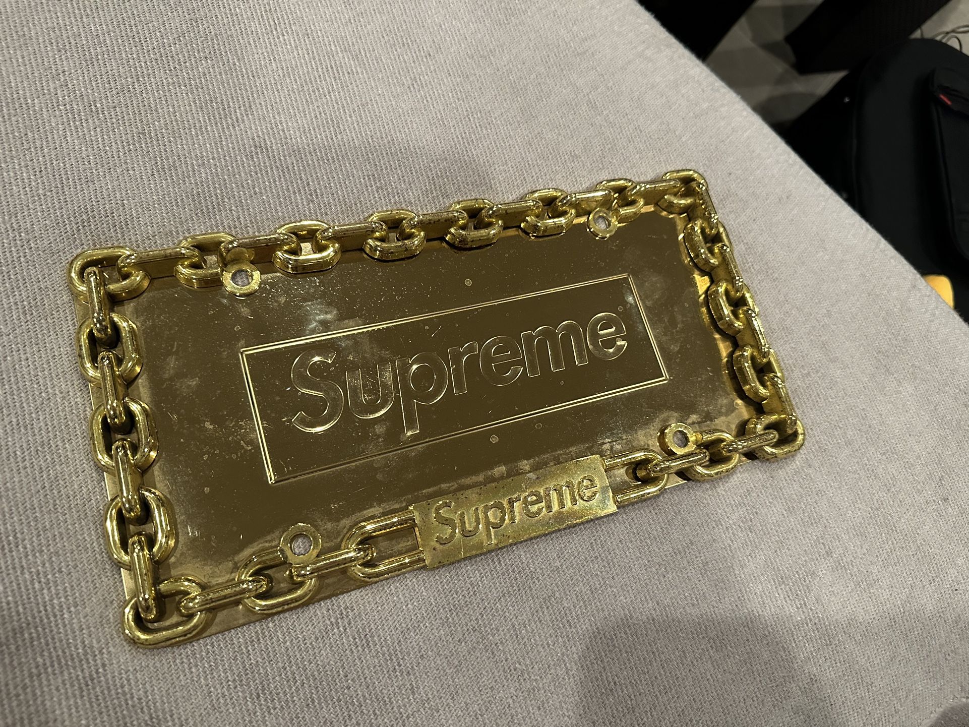 Supreme Chain License Plate Frame Gold for Sale in Irvine, CA