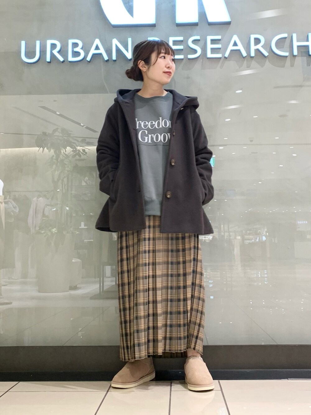 ショート丈Aラインフードコートを使った人気ファッション